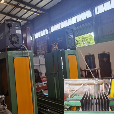BWX1300-400 Wellrippenformmaschine mit einer Rippenbreite von 300 - 1300 mm