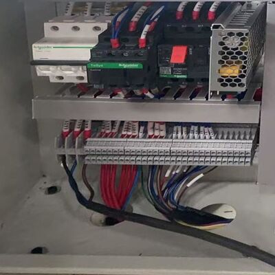 Schwerlasttransformator-Kernstapel Tisch mit 9000kg Max-Kapazität Hydraulischer Antriebsmodus und 2600x2400mm Tischgröße