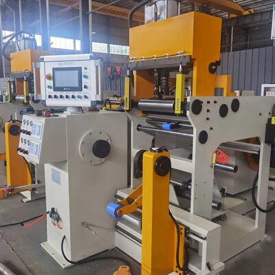 Kaltschweißtransformator-Folienwickler mit 5,5 kW Leistung und zwei Decoilern für Präzisionswicklung